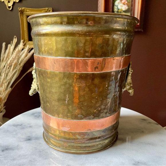 Hammered Brass and Copper Container with Poseidon-like Handles - Picture 3 of 10